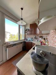 3-izb. byt, Estónska ul.,Vrakuňa v nízkopodlažnom dome, balkón, lodžia