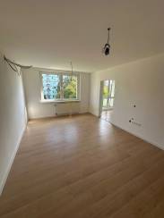 zrekonštruovaný 2-izb. byt, Komárnická, Ružinov, 3.p./9, balkón