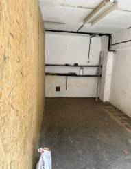 garáž Rajčianska ul., Vrakuňa