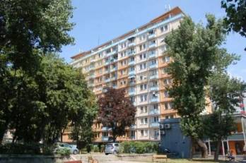 2-izb. byt pri Račianskom Mýte, balkón, 5.p./11