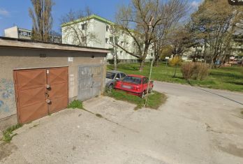 garáž Skalická cesta, Nové Mesto