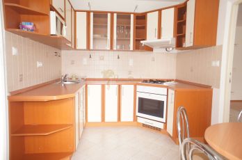 3-izb. byt, Lackova ul., Karlova Ves, veľká lodžia, 7 p./10